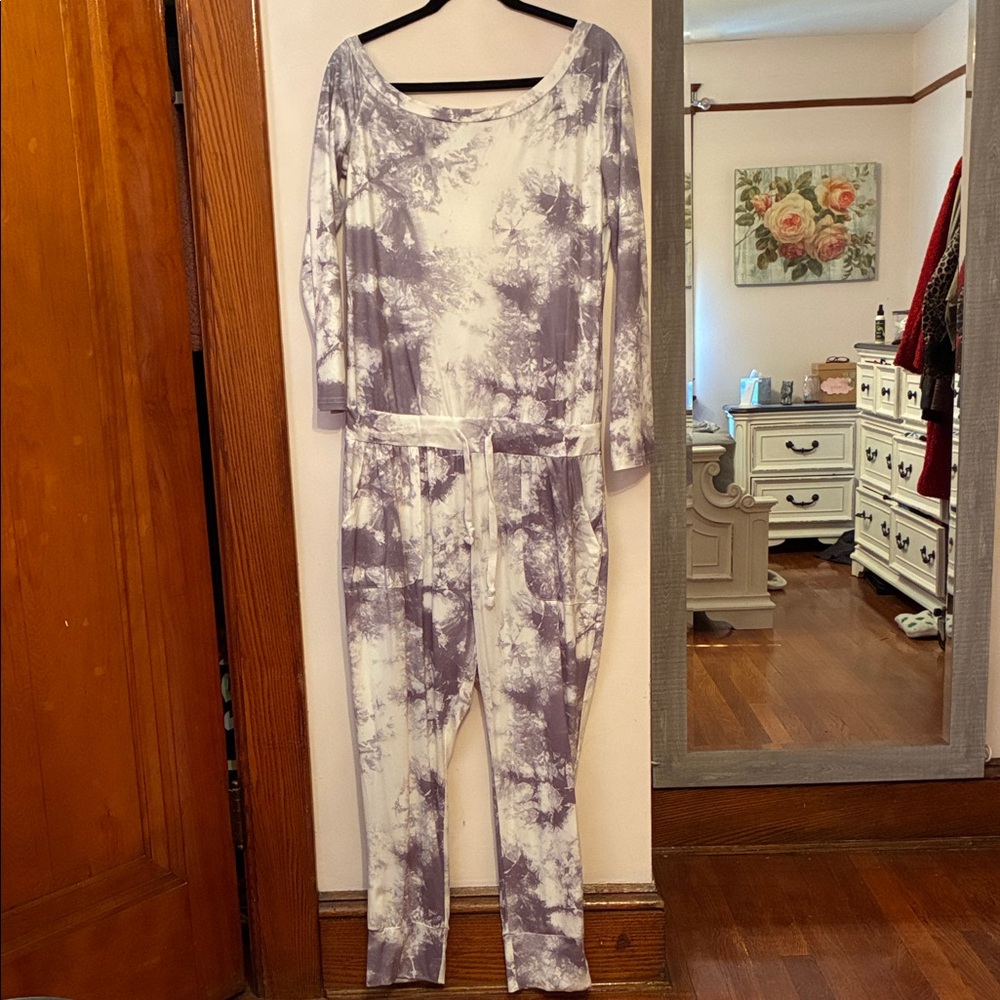 Purple and White Tie-Dye Jumpsuit with Long Sleeves